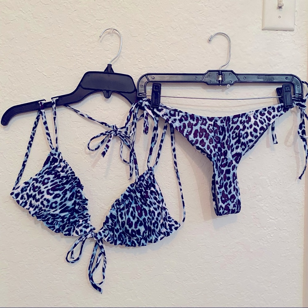 NWT blue leopard bikini set